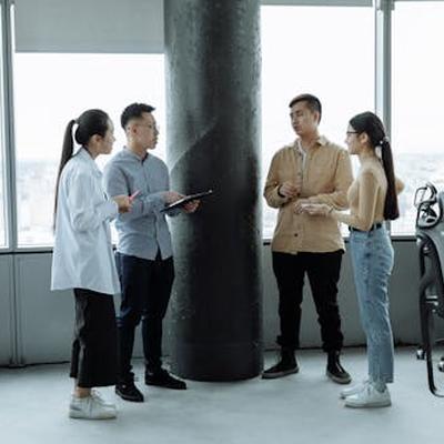 仲灵楚
